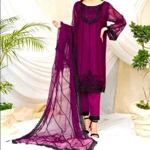 3 piece chiffon Pakistani shalwar kameez 34 chest NWT